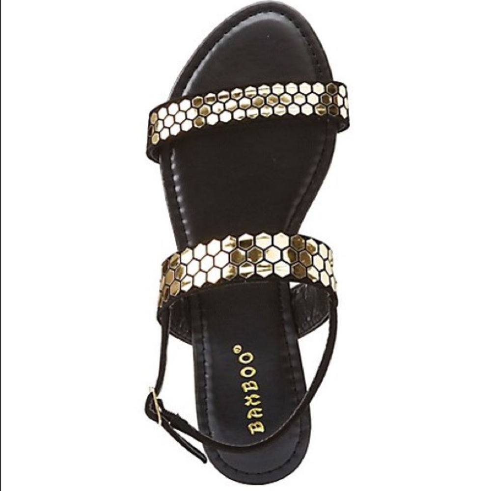 $15 ▪️ Black Metallic Geometric sandals ▪️